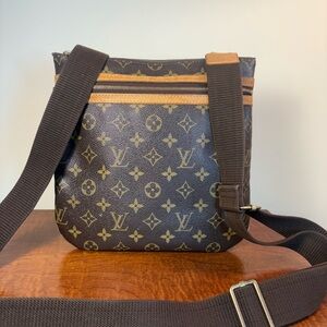 Louis Vuitton Monogram Canvas Crossbody Bag